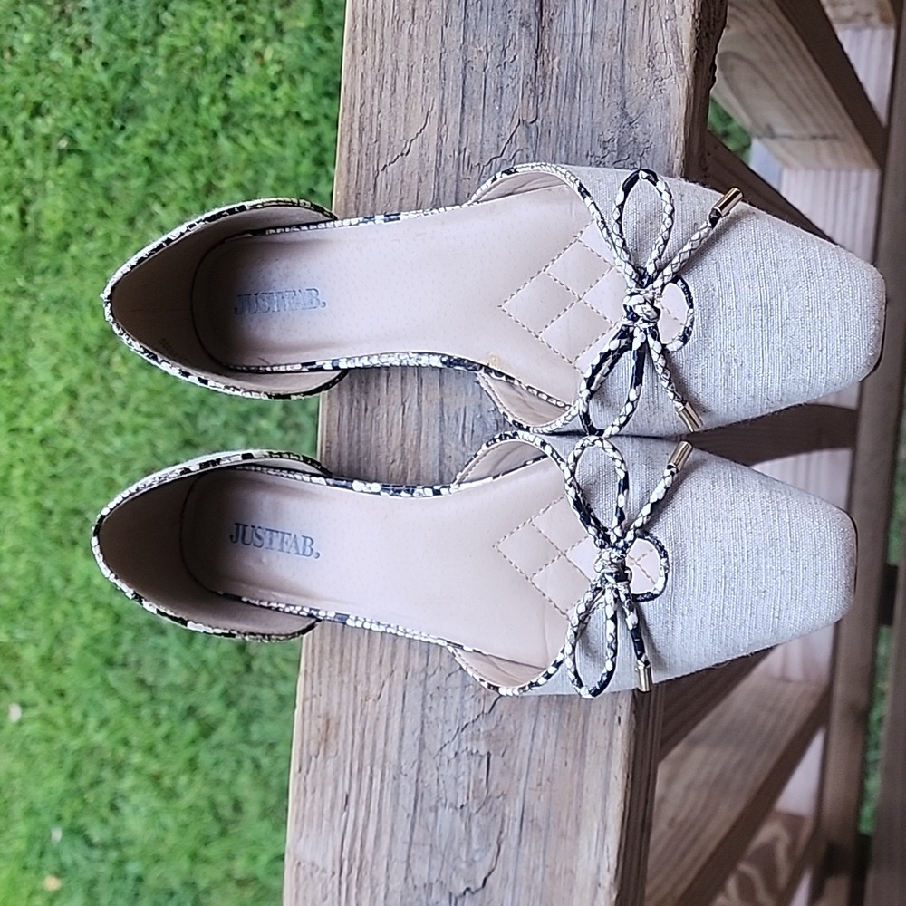 Just Fab Sandals Beige sz 8 women